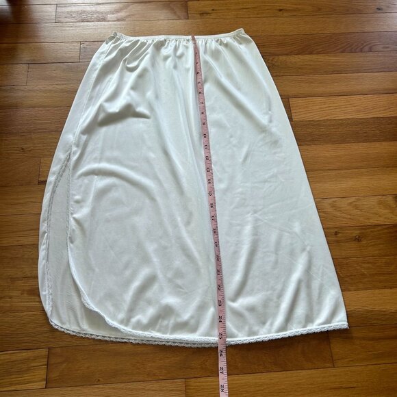 Vintage Vanity Fair White Nylon Half Slip Skirt - Picture 5 of 9